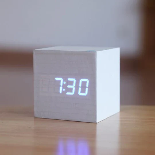 Digitale Klok Modern Minimalistisch voor Thuiskantoor en Werkruimte - Image 5