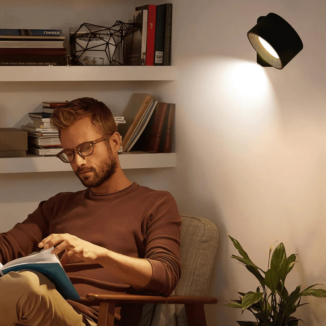 Draadloze Wandlamp 360° Verstelbaar voor Binnen en Buiten Gebruik - Image 4