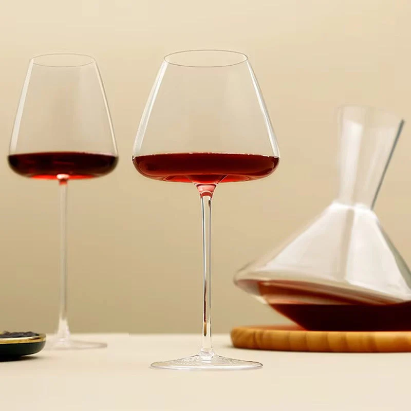 Handgemaakte Wijn- en Champagneglazen Set met Verfijnd Ontwerp - Image 8