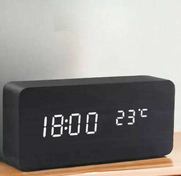 Houten LED Klok met Stemactivering - Image 5