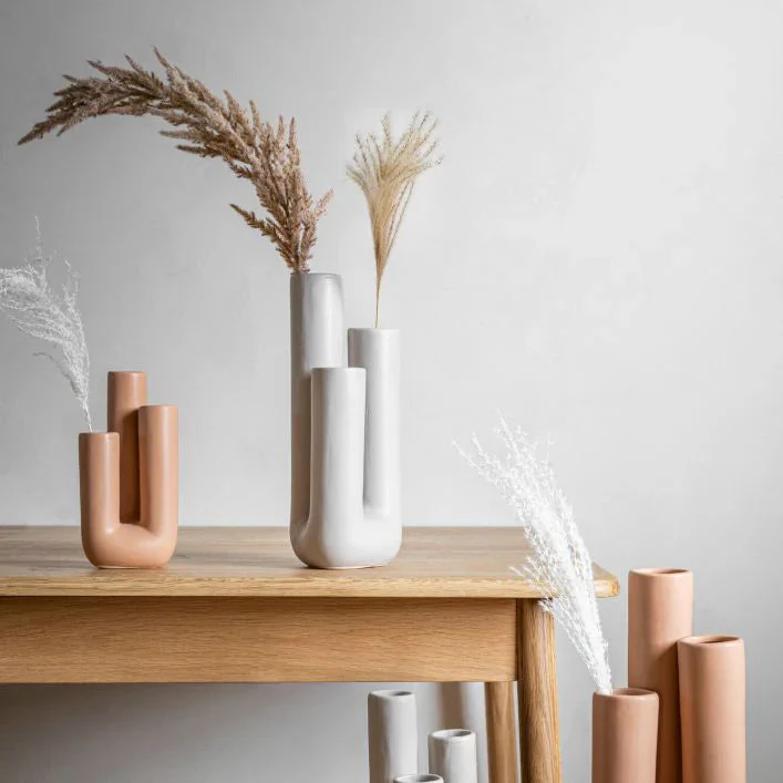 Moderne Decoratieve Vaas Drievoudige Buis voor Stijlvolle Interieurs - Image 2