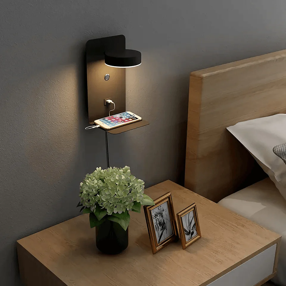 Wandlamp met Draaibare Kop en Oplaadstation